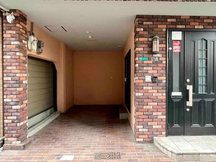 鶴橋駅徒歩2分 トイレ浴室複数あり3階建て一軒家車庫付き Apartman Oszaka Kültér fotó